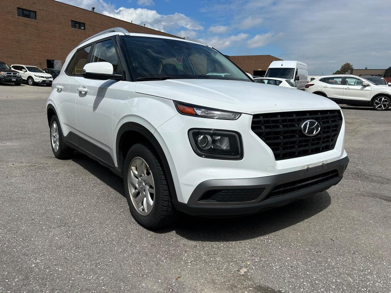2021 Hyundai Venue Preferred   Clean Carfax   Carplay   Heated Seats Photo