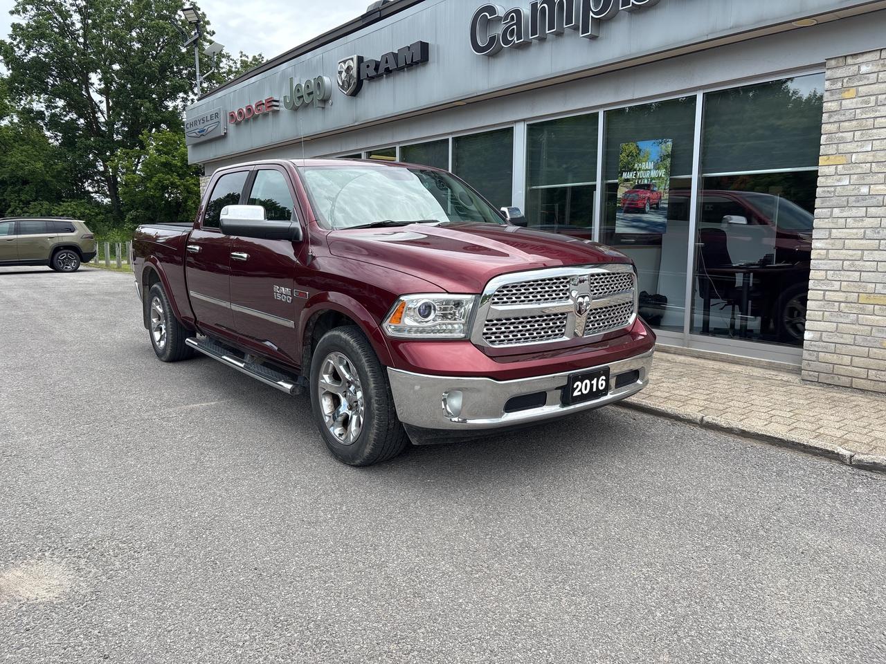2016 RAM 1500 Laramie Photo2