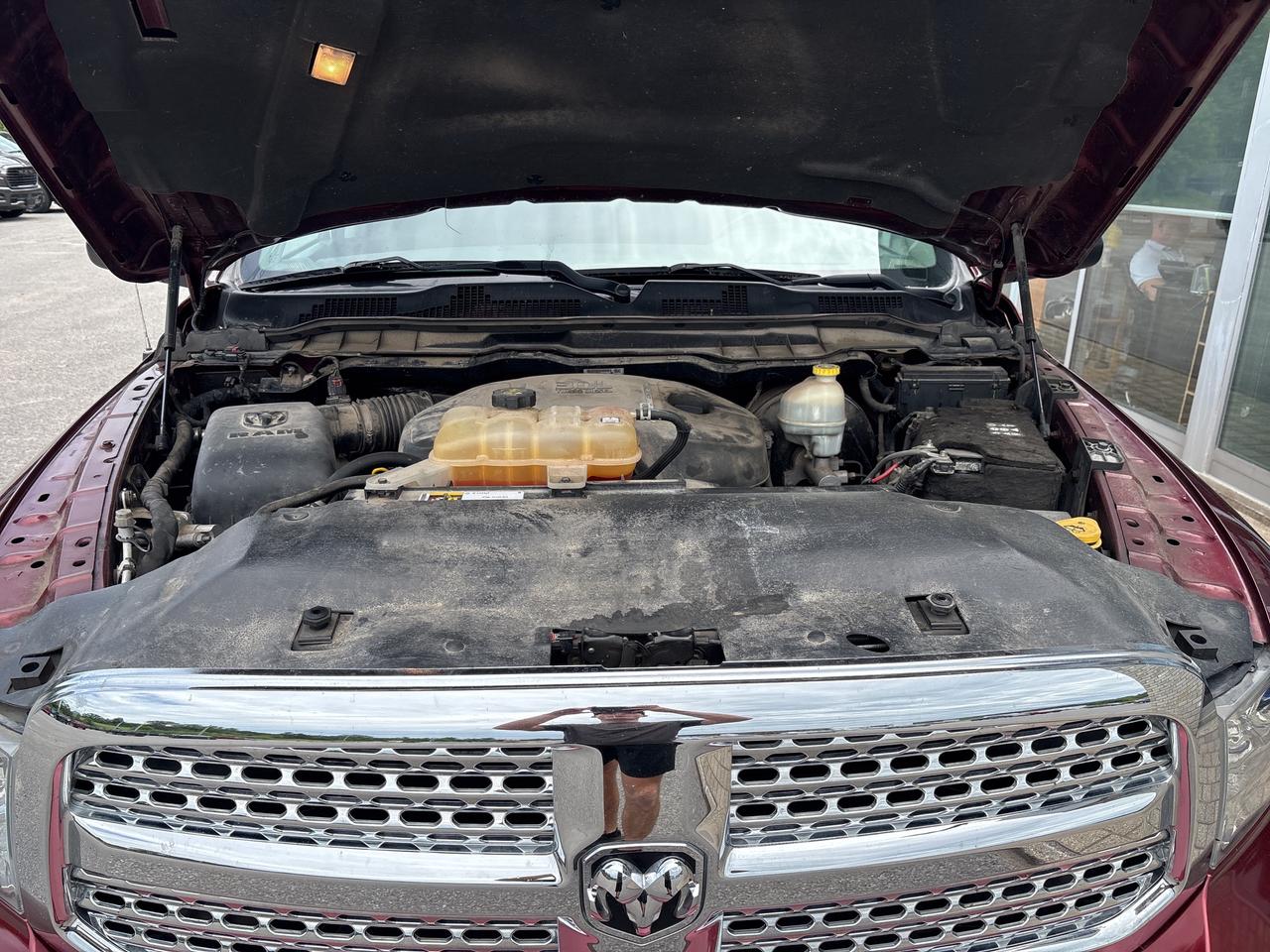 2016 RAM 1500 Laramie Photo