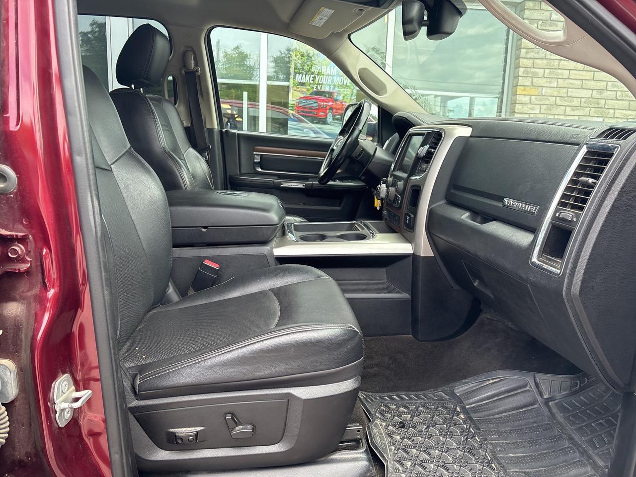 2016 RAM 1500 Laramie Photo