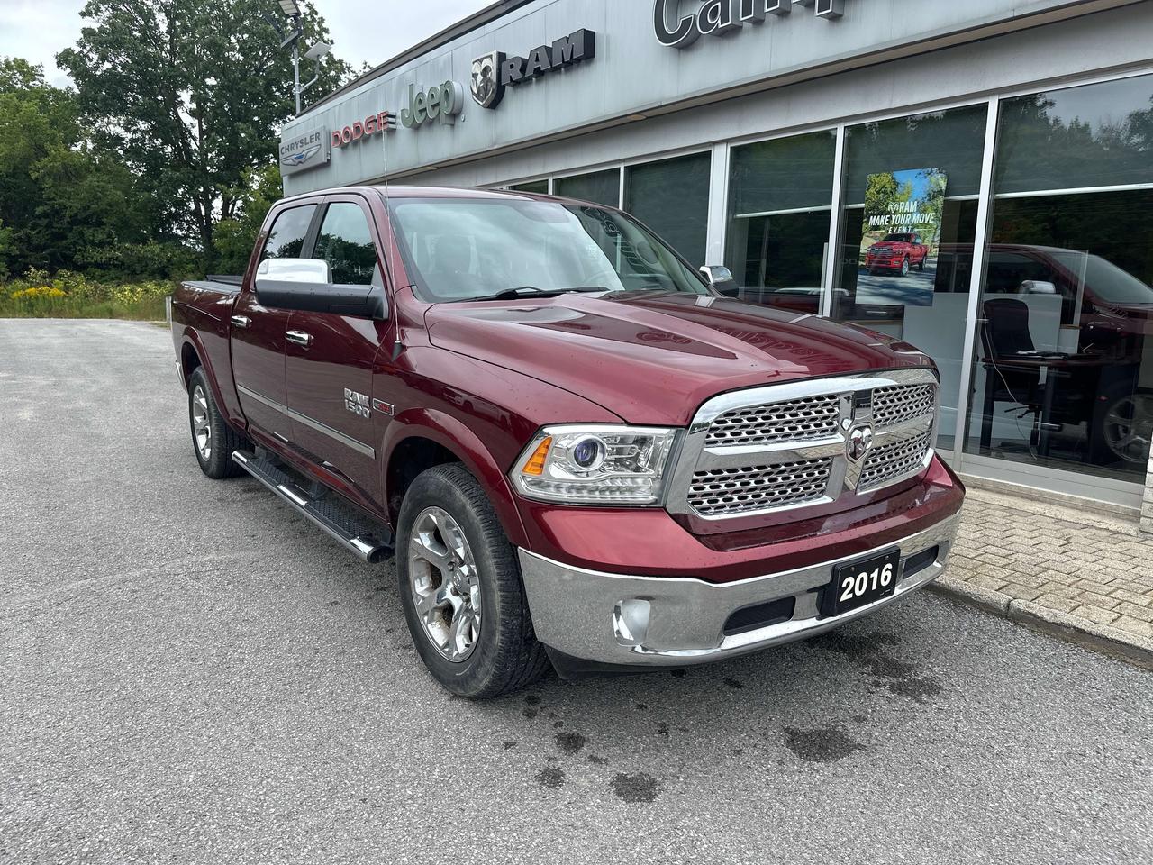 2016 RAM 1500 Laramie Photo2