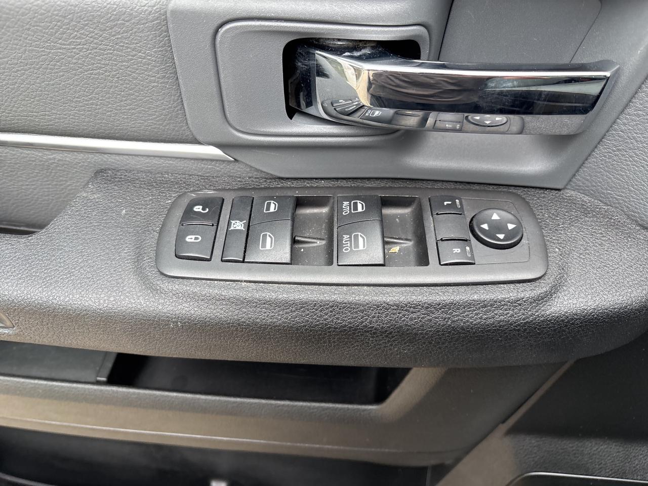 2023 RAM 1500 Classic SLT Photo