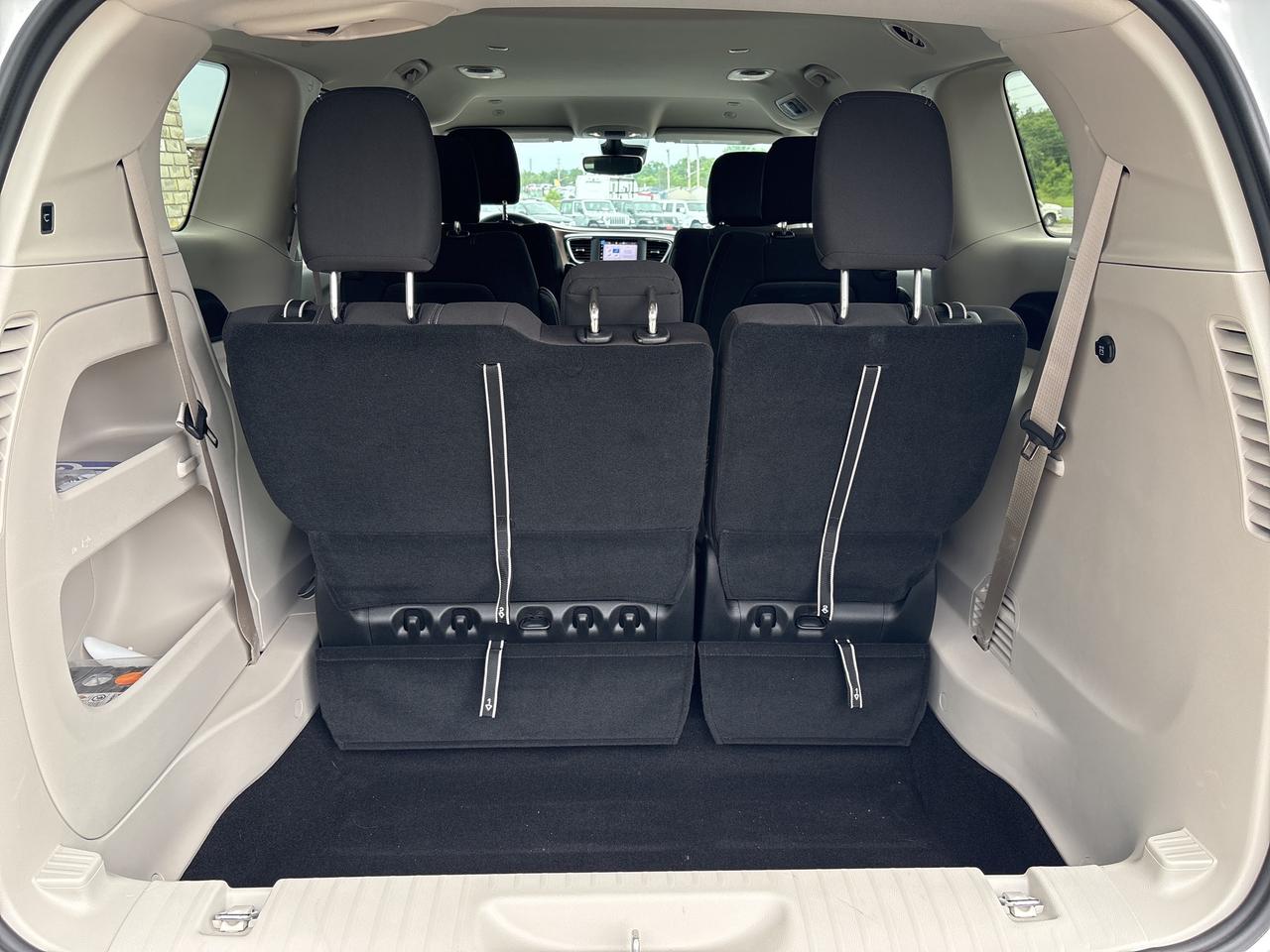 2024 Chrysler Grand Caravan SXT Photo