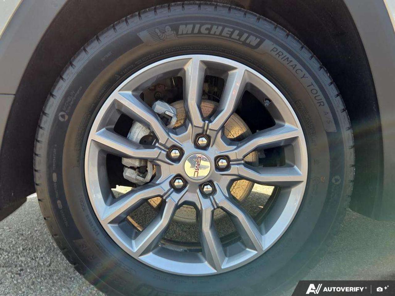 2024 GMC Terrain SLT AWD   WELL MAINTAINED   OFF LEASE   LOW KM Photo