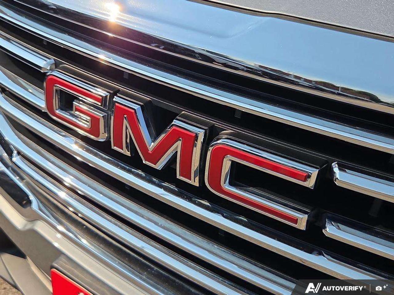 2024 GMC Terrain SLT AWD   WELL MAINTAINED   OFF LEASE   LOW KM Photo