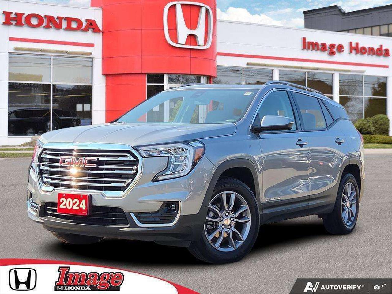 2024 GMC Terrain SLT AWD   WELL MAINTAINED   OFF LEASE   LOW KM Photo