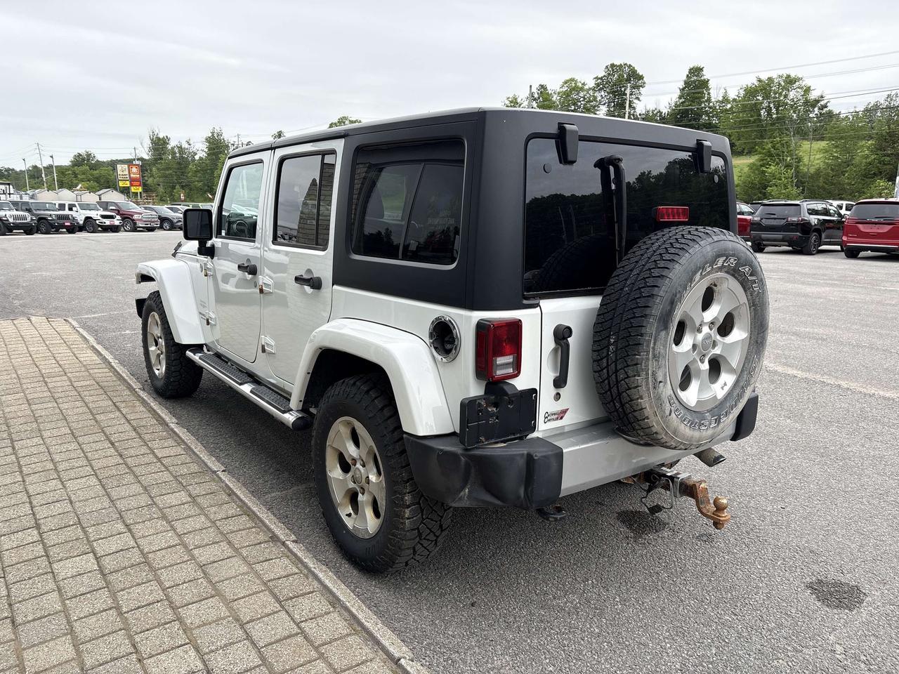 2015 Jeep Wrangler 4WD 4DR SAHARA Photo