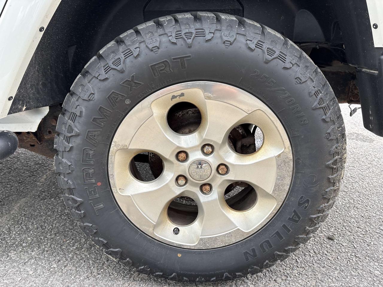 2015 Jeep Wrangler 4WD 4DR SAHARA Photo