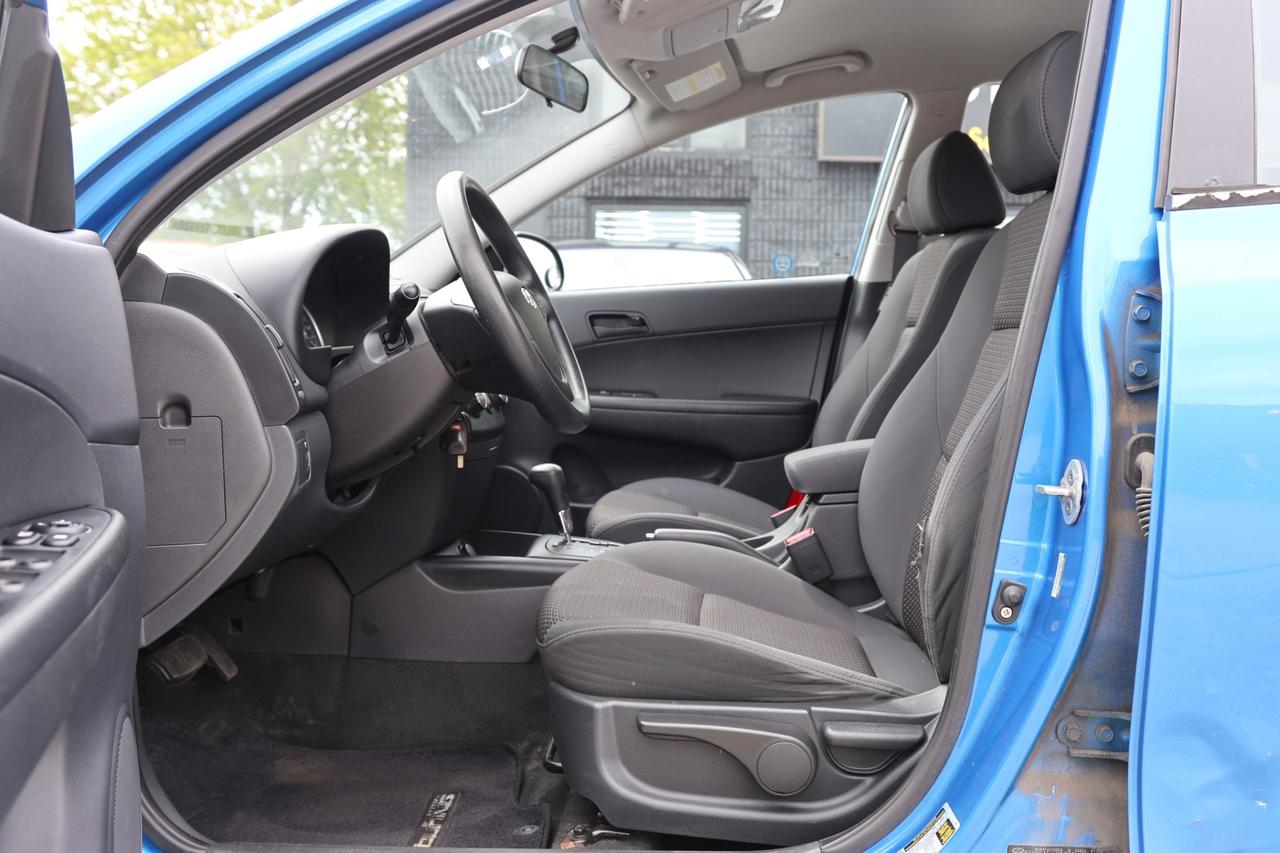 2011 Hyundai Elantra Touring GL-AUTO/BLIS MIRROR/POWER MIRRORS/POWER WINDOWS/CR Photo