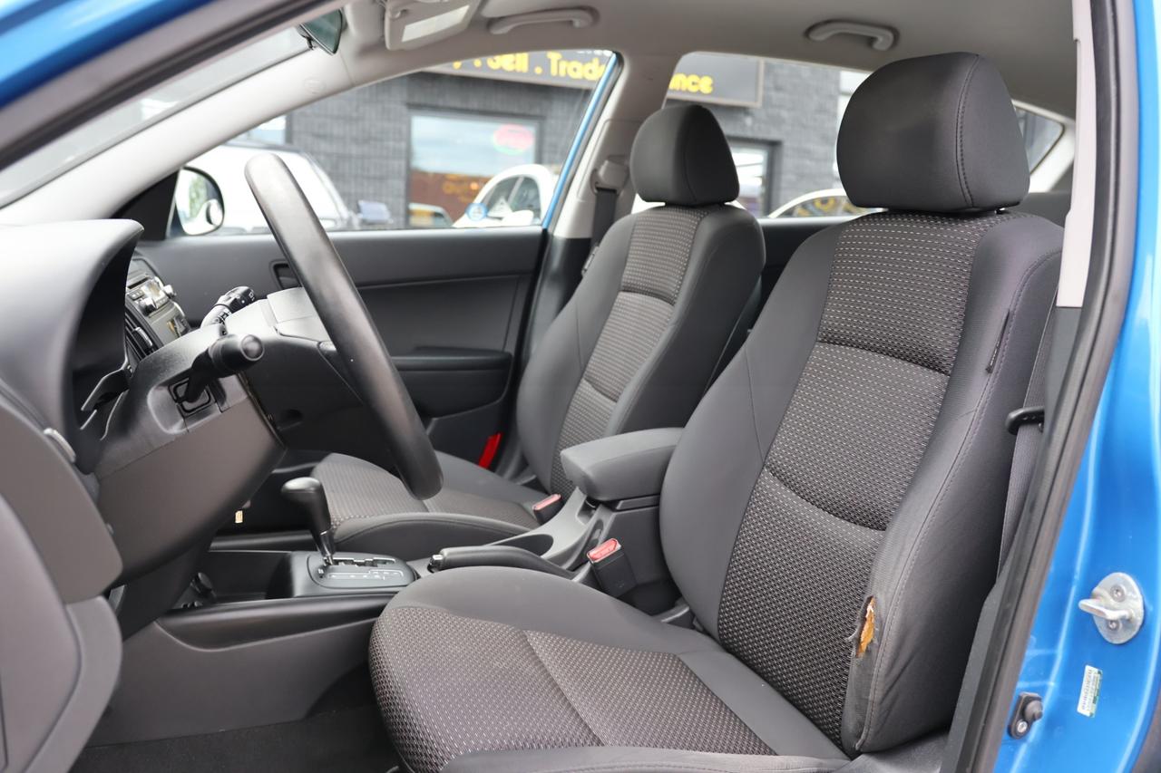 2011 Hyundai Elantra Touring GL-AUTO/BLIS MIRROR/POWER MIRRORS/POWER WINDOWS/CR Photo