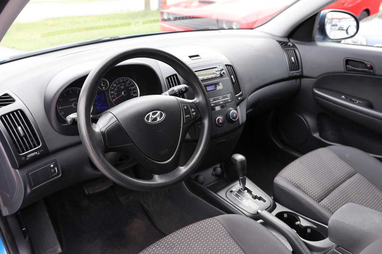 2011 Hyundai Elantra Touring GL-AUTO/BLIS MIRROR/POWER MIRRORS/POWER WINDOWS/CR Photo