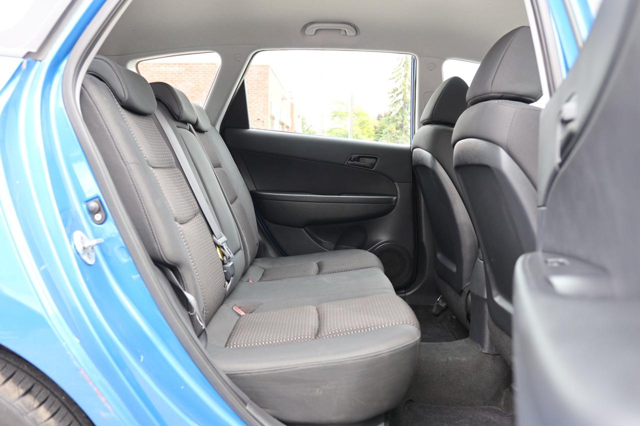 2011 Hyundai Elantra Touring GL-AUTO/BLIS MIRROR/POWER MIRRORS/POWER WINDOWS/CR Photo