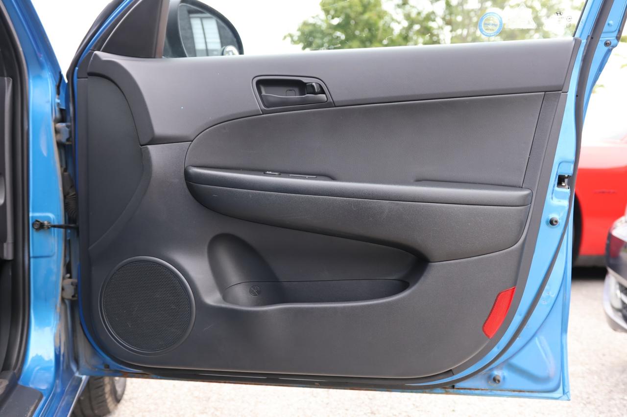 2011 Hyundai Elantra Touring GL-AUTO/BLIS MIRROR/POWER MIRRORS/POWER WINDOWS/CR Photo