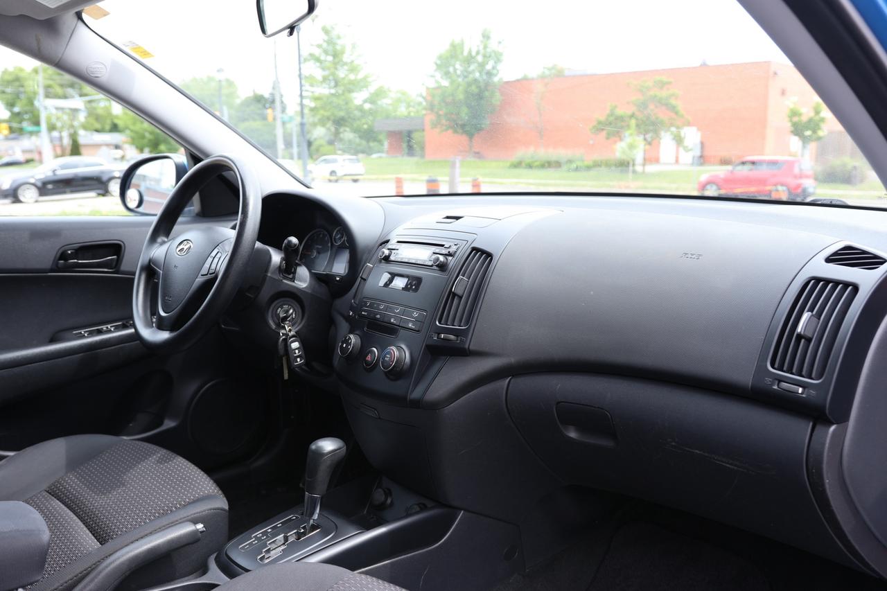 2011 Hyundai Elantra Touring GL-AUTO/BLIS MIRROR/POWER MIRRORS/POWER WINDOWS/CR Photo