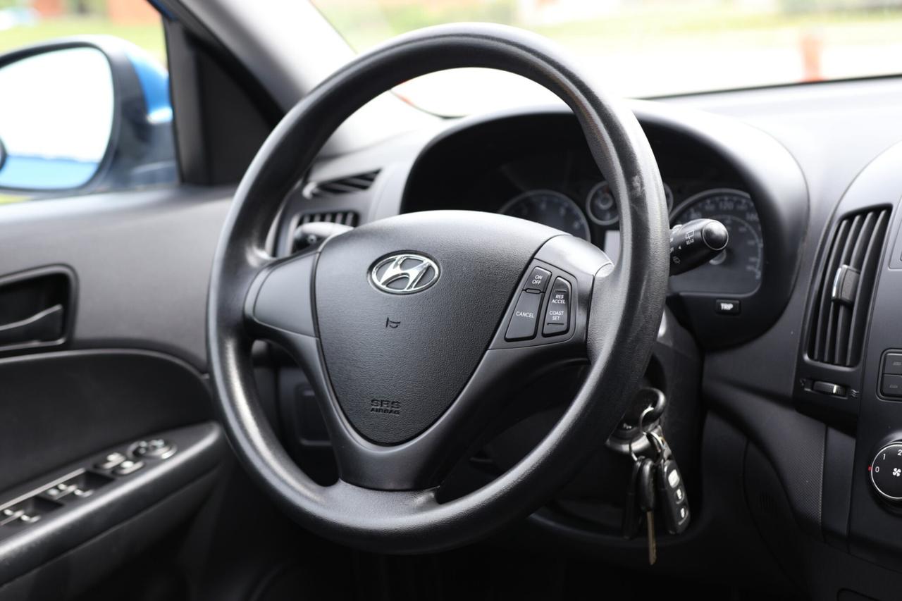 2011 Hyundai Elantra Touring GL-AUTO/BLIS MIRROR/POWER MIRRORS/POWER WINDOWS/CR Photo