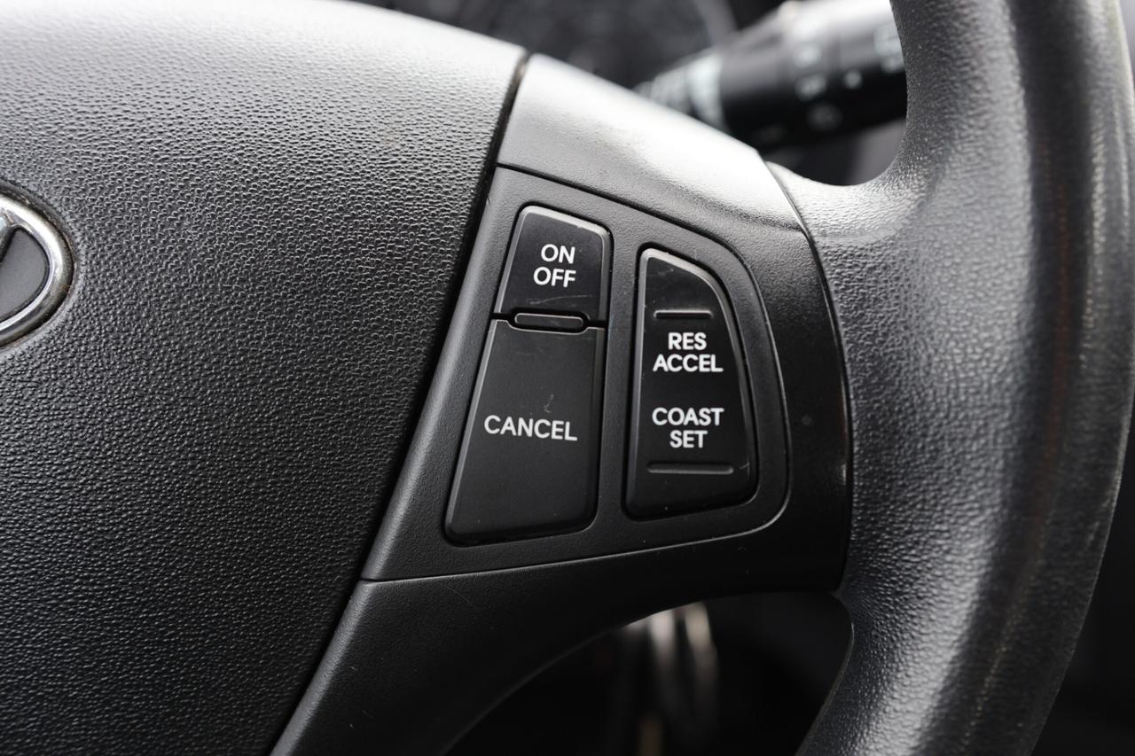 2011 Hyundai Elantra Touring GL-AUTO/BLIS MIRROR/POWER MIRRORS/POWER WINDOWS/CR Photo