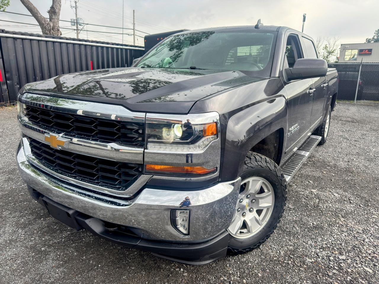 2016 Chevrolet Silverado 1500 LT Photo0