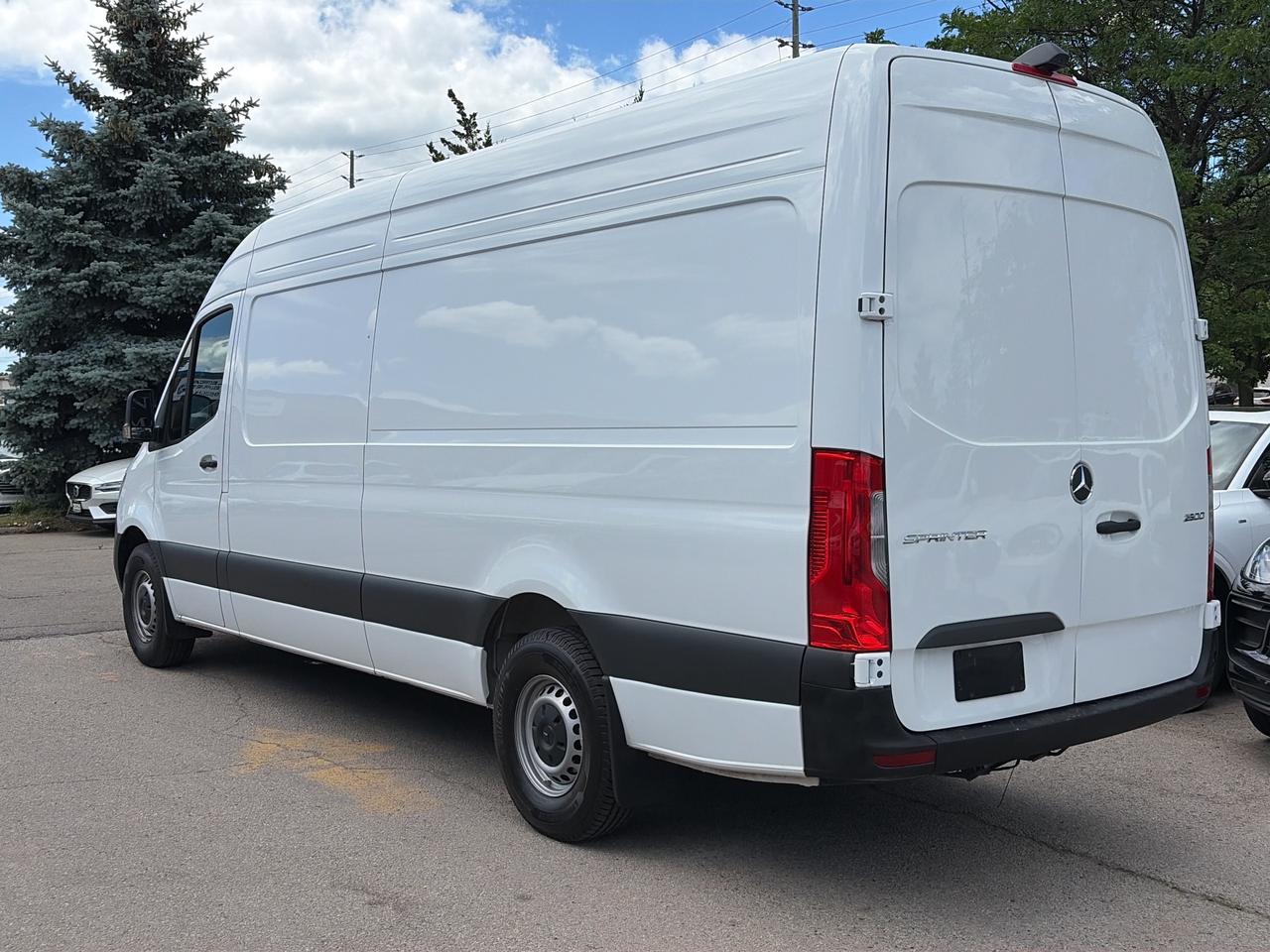 2025 Mercedes-Benz Sprinter 170WB HIGH ROOF, DIESEL, BLIND SPOT, HEATED SEATS Photo