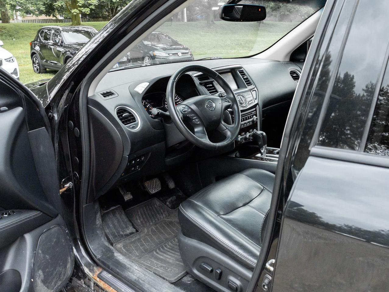 2016 Nissan Pathfinder 4WD 4dr SL   AS IS Photo