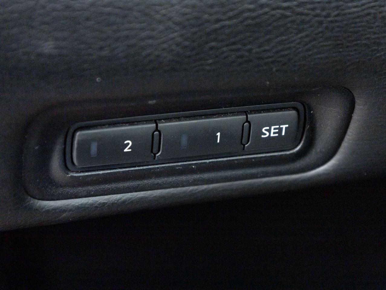 2016 Nissan Pathfinder 4WD 4dr SL   AS IS Photo