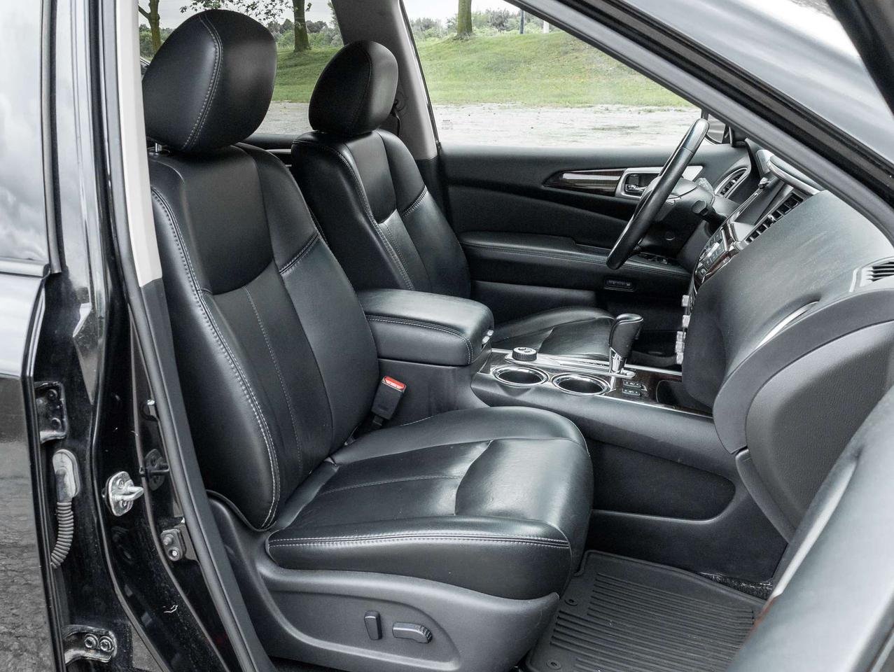 2016 Nissan Pathfinder 4WD 4dr SL   AS IS Photo