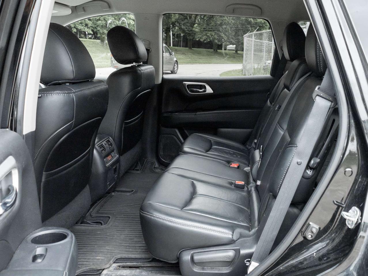 2016 Nissan Pathfinder 4WD 4dr SL   AS IS Photo