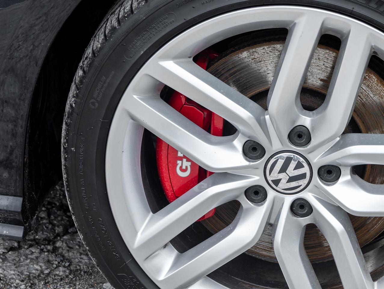 2018 Volkswagen Golf GTI Autobahn MANUAL  LOW MILEAGE  TRADE IN Photo