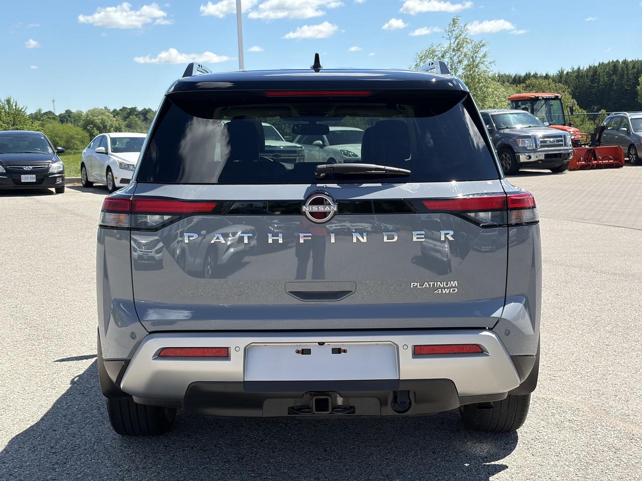 2022 Nissan Pathfinder Platinum AWD   Nav   Pano Roof Heated/Cooled Seats Photo