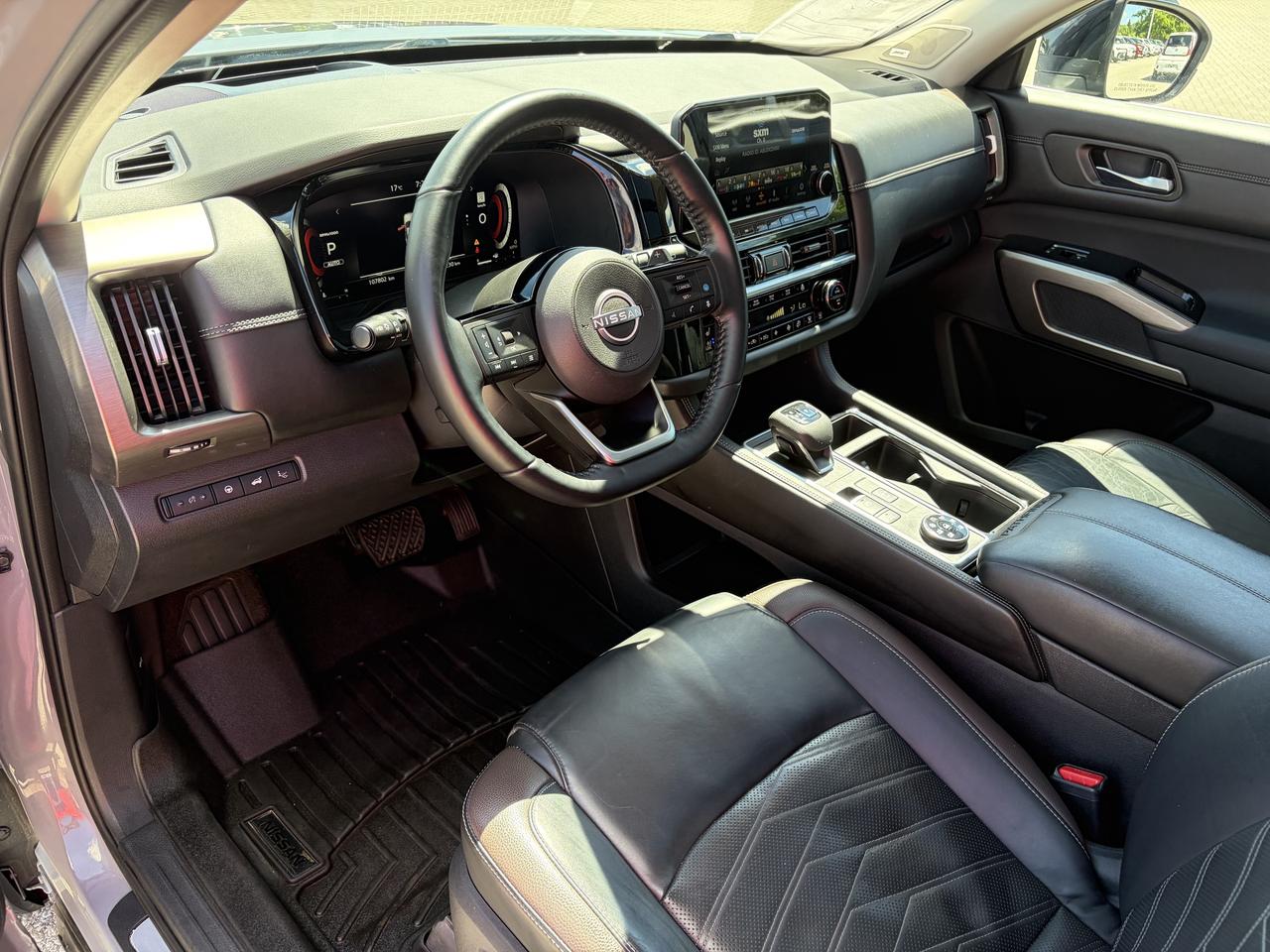 2022 Nissan Pathfinder Platinum AWD   Nav   Pano Roof Heated/Cooled Seats Photo