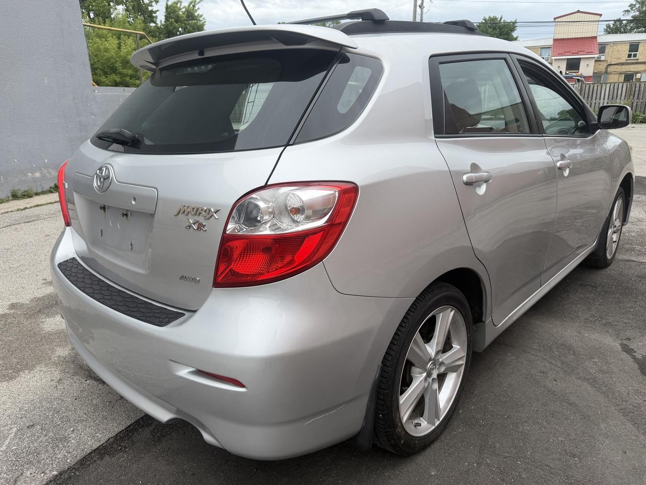 2009 Toyota Matrix 4dr Wgn Auto AWD !!! VERY RARE FIND ! CERTIFIED !! Photo4