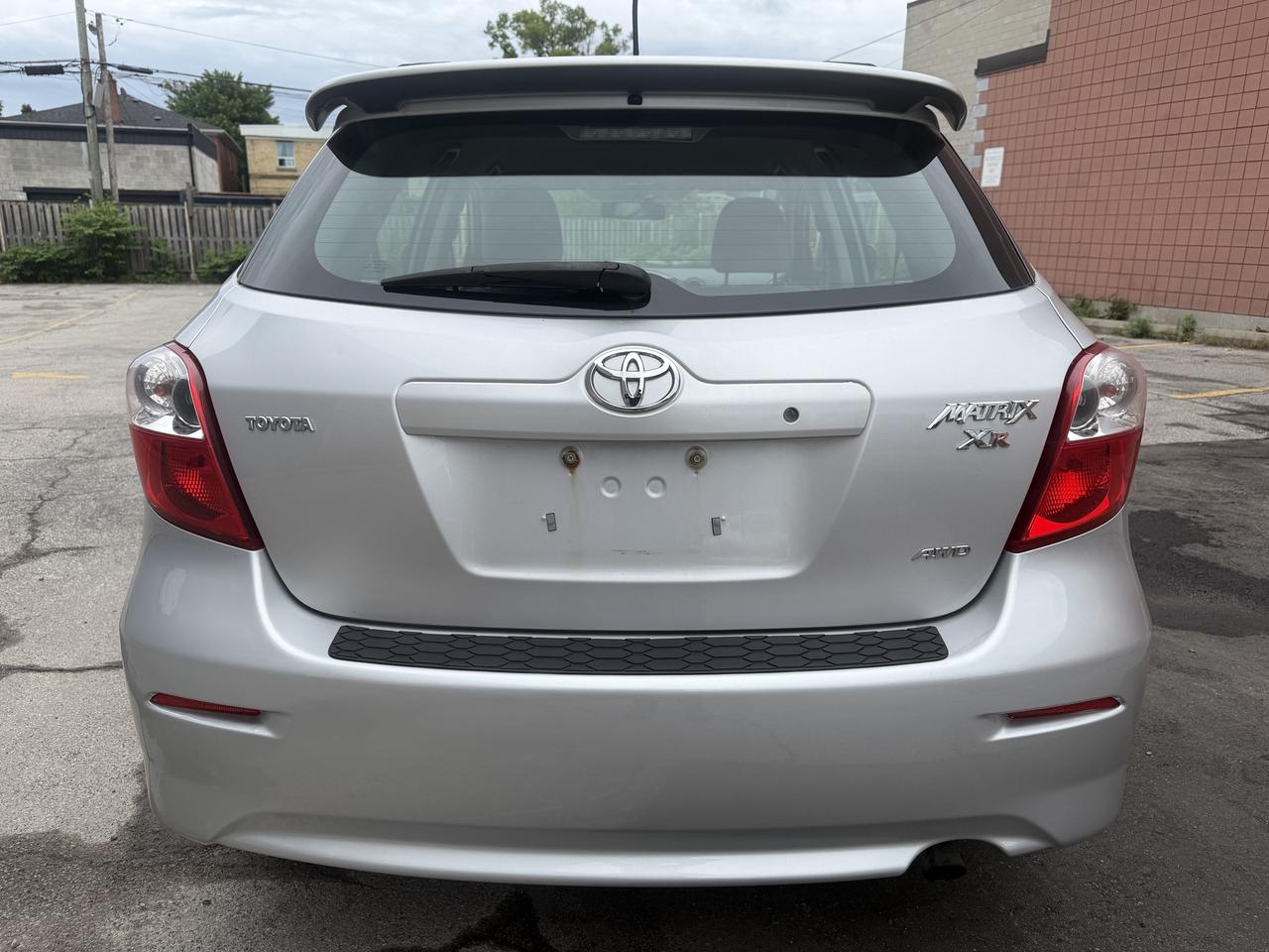 2009 Toyota Matrix 4dr Wgn Auto AWD !!! VERY RARE FIND ! CERTIFIED !! Photo