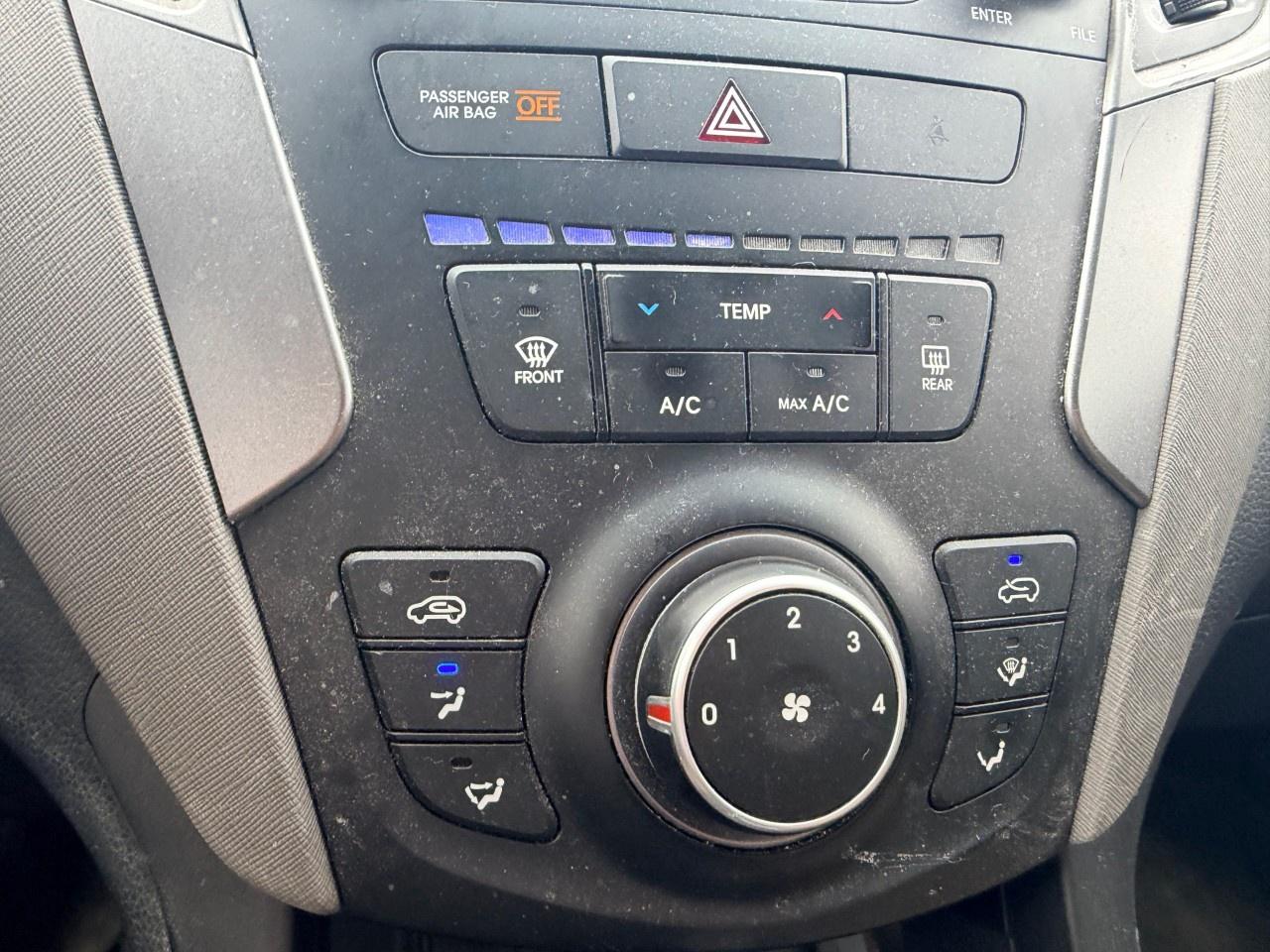2016 Hyundai Santa Fe Sport FWD 4dr 2.4L Photo