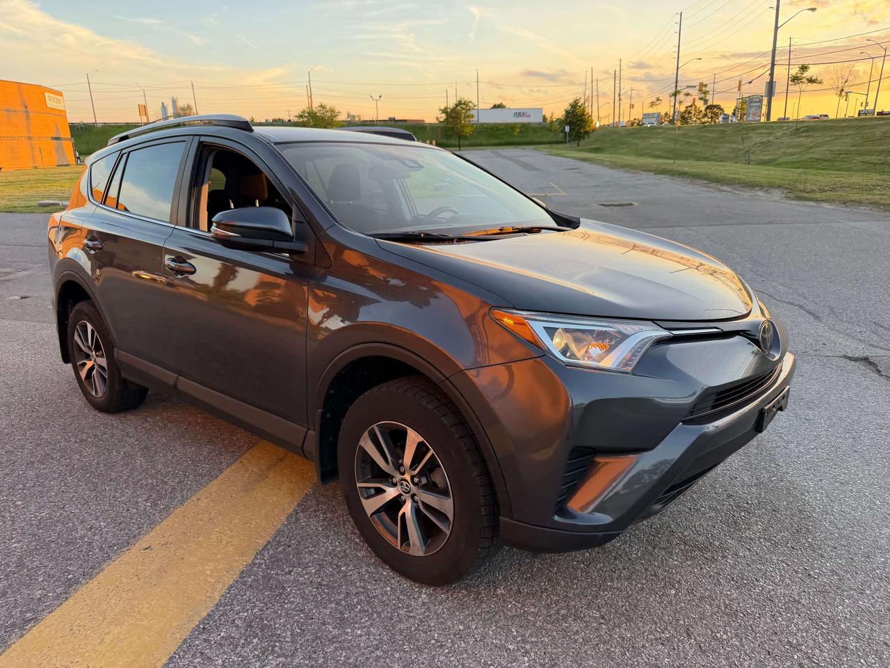 2018 Toyota RAV4 LE AWD CERTIFIED ONLY 89,000km Photo