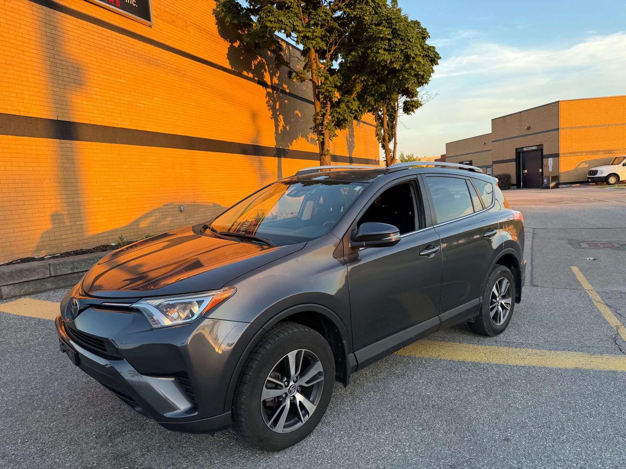 2018 Toyota RAV4 LE AWD CERTIFIED ONLY 89,000km Photo