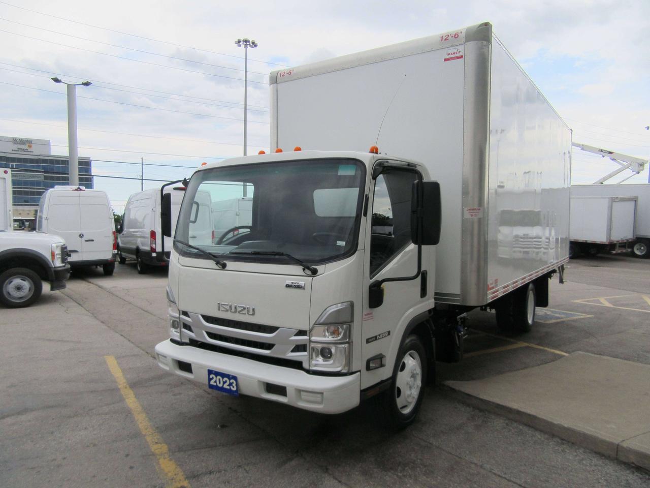 2023 Isuzu NRR DIESEL 20FT HIGH & WIDE BOX POWER LIFTGATE Photo4