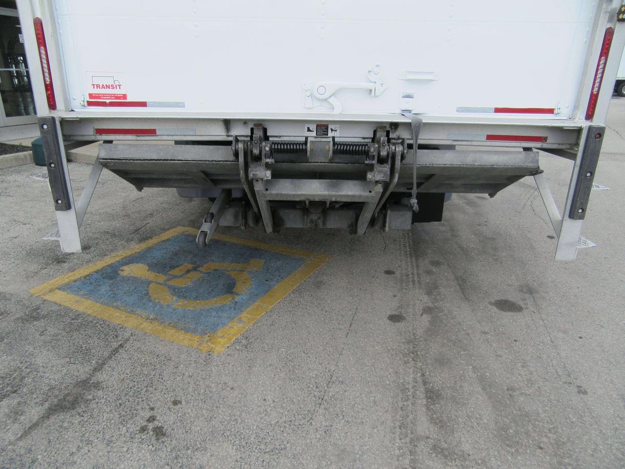 2023 Isuzu NRR DIESEL 20FT HIGH & WIDE BOX POWER LIFTGATE Photo3