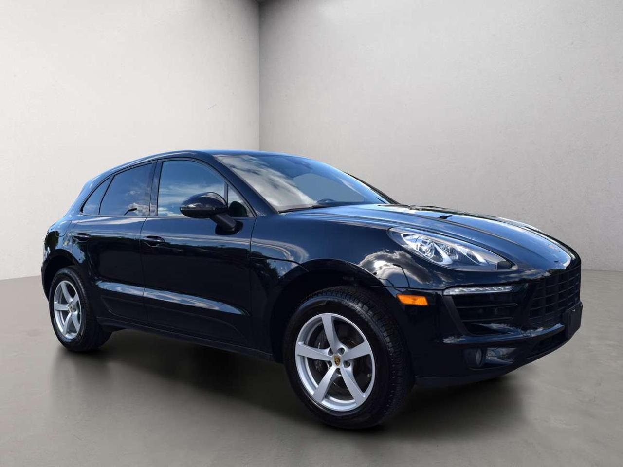 2018 Porsche Macan AWD Navi Panoramic Sunroof Photo