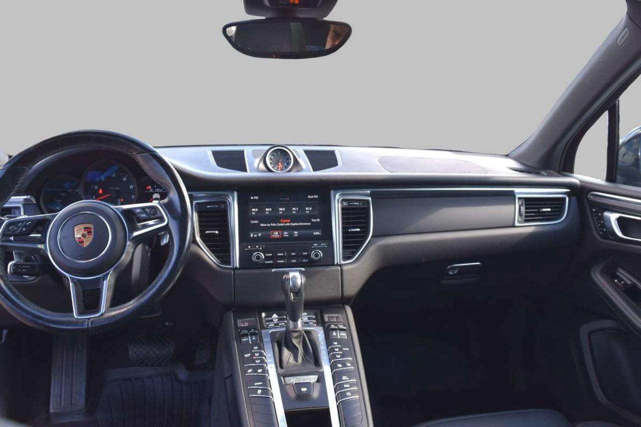 2018 Porsche Macan AWD Navi Panoramic Sunroof Photo