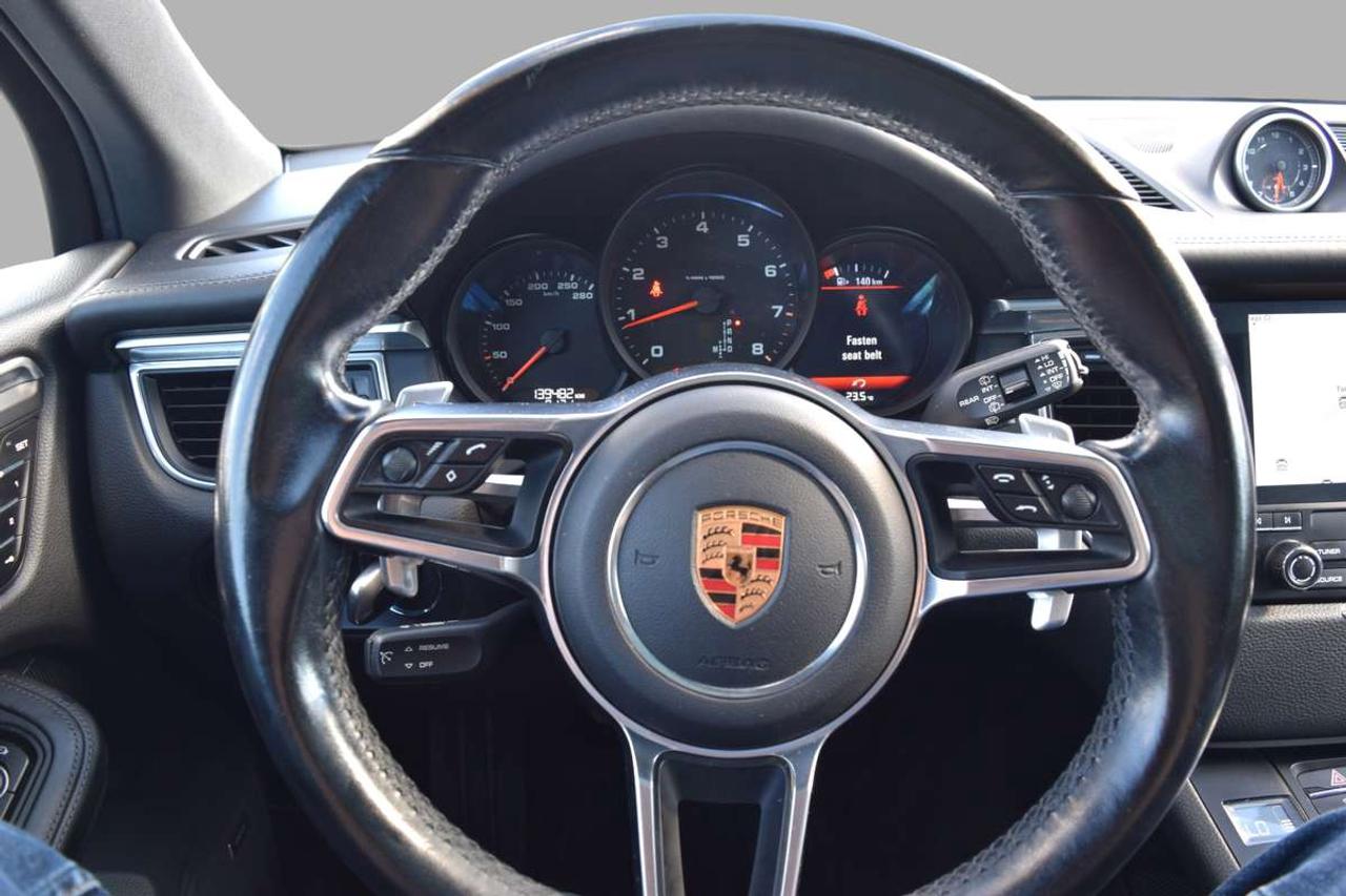 2018 Porsche Macan AWD Navi Panoramic Sunroof Photo