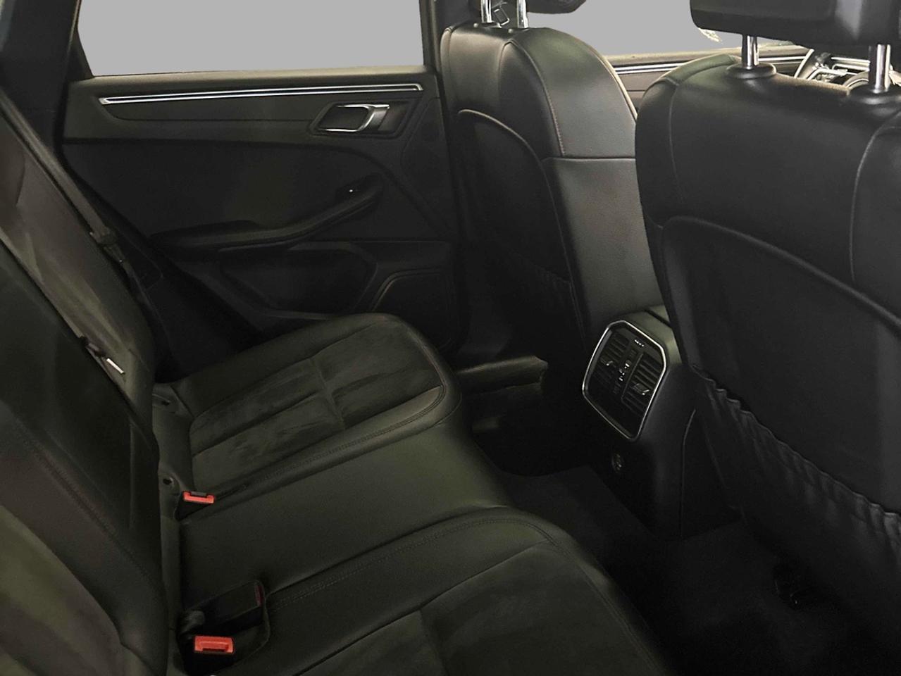 2017 Porsche Macan AWD Navi Panoramic Sunroof Photo