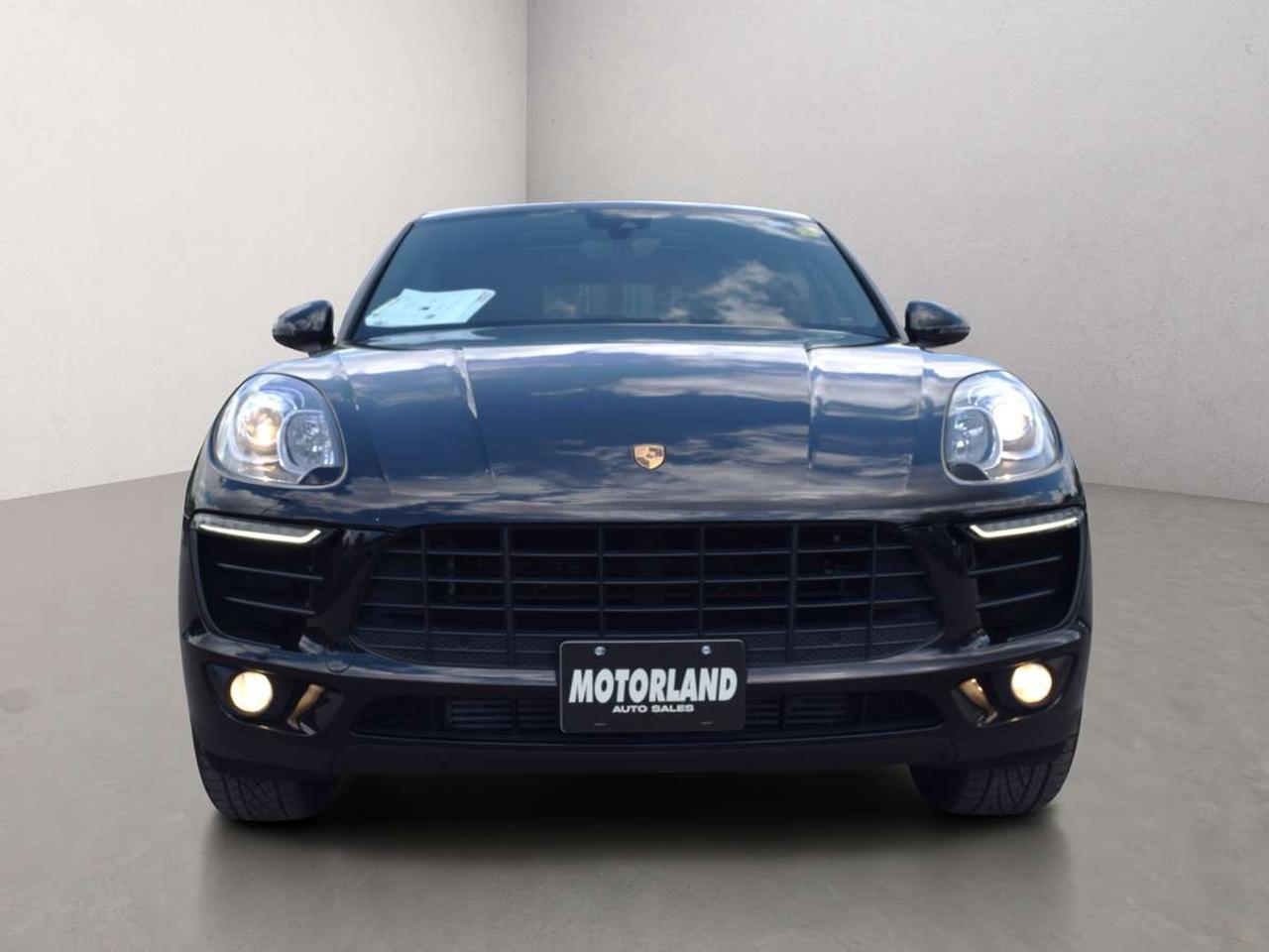 2017 Porsche Macan AWD Navi Panoramic Sunroof Photo