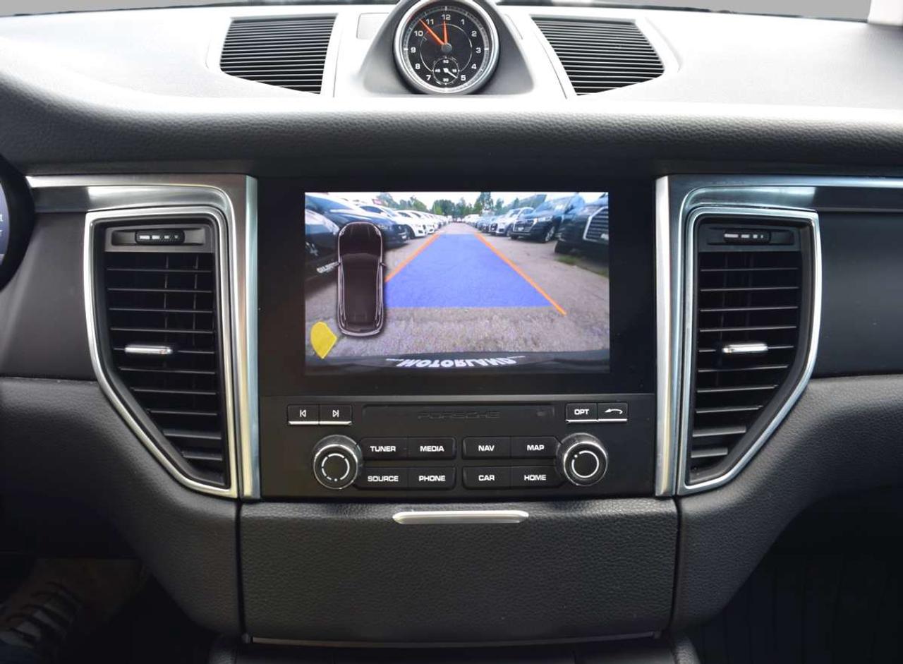2017 Porsche Macan AWD Navi Panoramic Sunroof Photo
