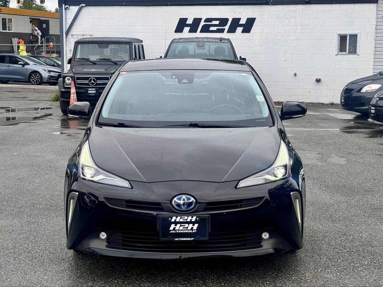 2020 Toyota Prius FINANCING AVAILABLE Photo2