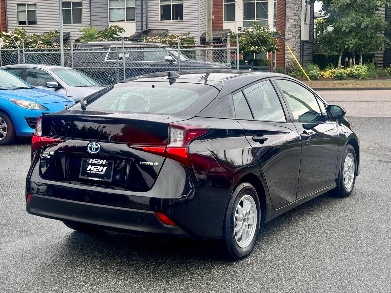 2020 Toyota Prius FINANCING AVAILABLE Photo5