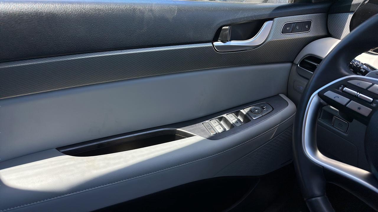 2024 Hyundai PALISADE 7 Passenger Photo