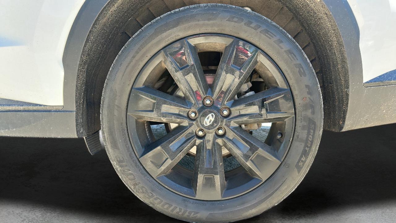 2024 Hyundai PALISADE 7 Passenger Photo
