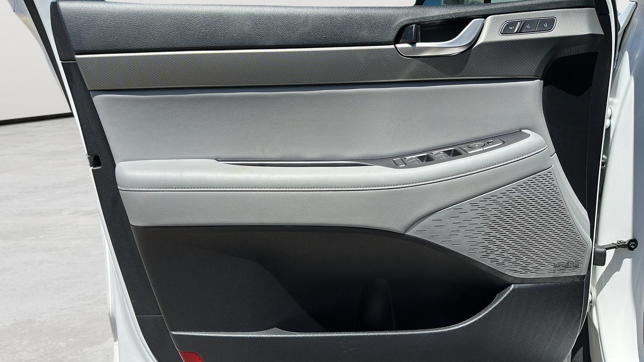 2024 Hyundai PALISADE 7 Passenger Photo