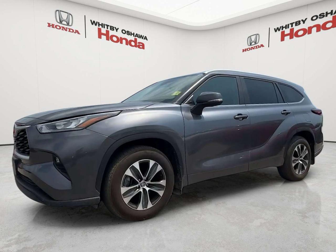 2025 Toyota Highlander XLE Photo