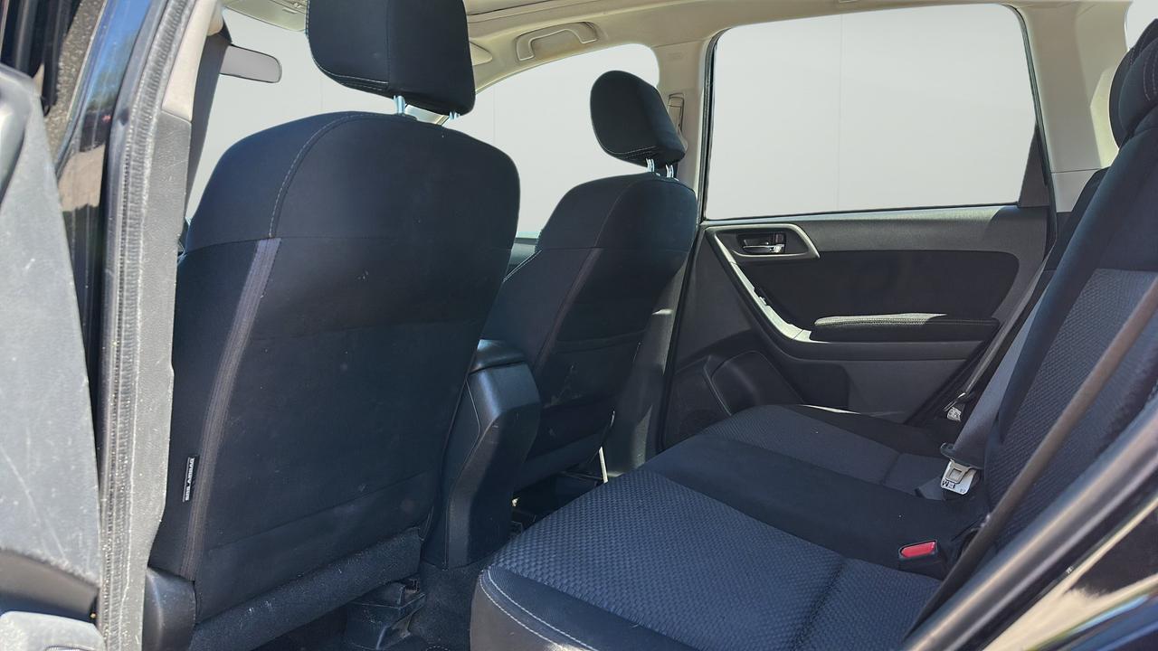 2015 Subaru Forester 5dr Wgn CVT 2.5i Touring Photo