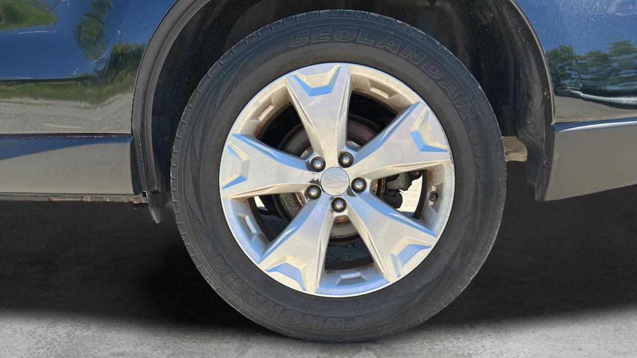 2015 Subaru Forester 5dr Wgn CVT 2.5i Touring Photo